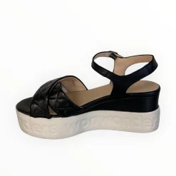 Women Wonders Black Flatform Sandal