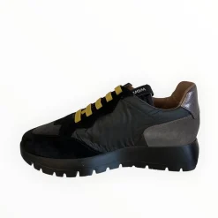 Women Wonders Odisei Black Trainer