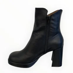 Women Wonders Santo Platform Boot